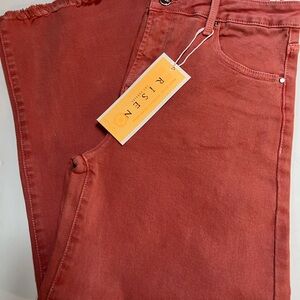 NWT Risen size 9/29 raw hem crop jean.